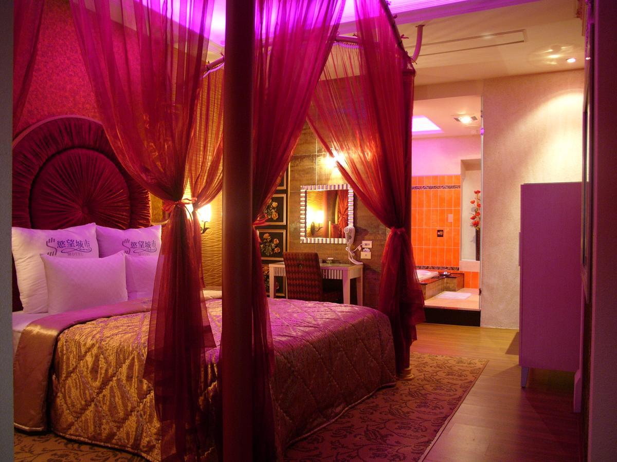 Sexy City Motel Тайнань Экстерьер фото